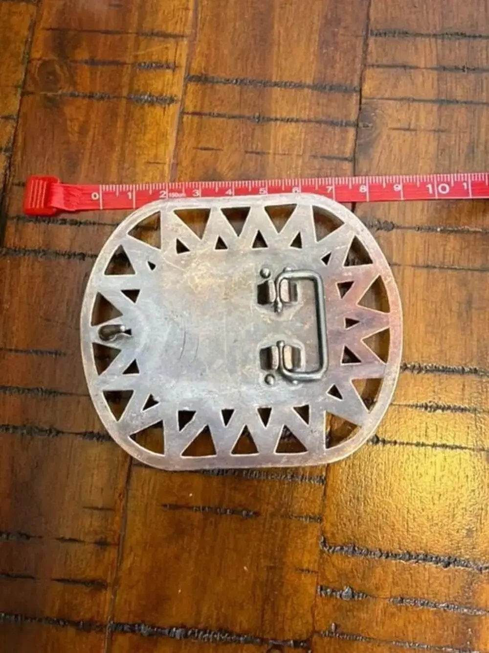 Unbranded silver tone